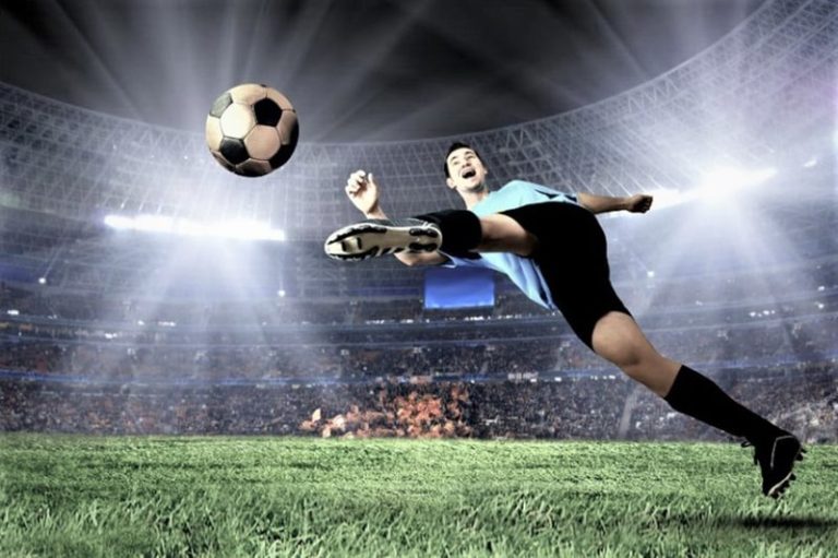 Jerat Judi Bola Online: Kisah Nyata Kemenangan Semu dan Kekalahan Sejati